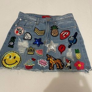 Mini skirt with patches